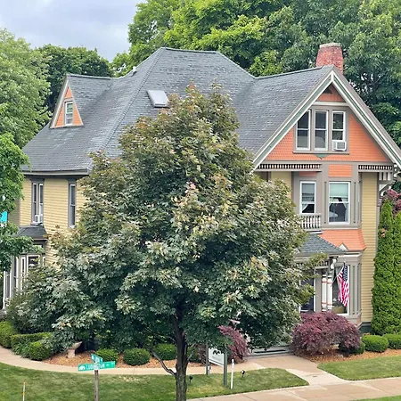 The Ludington House-3